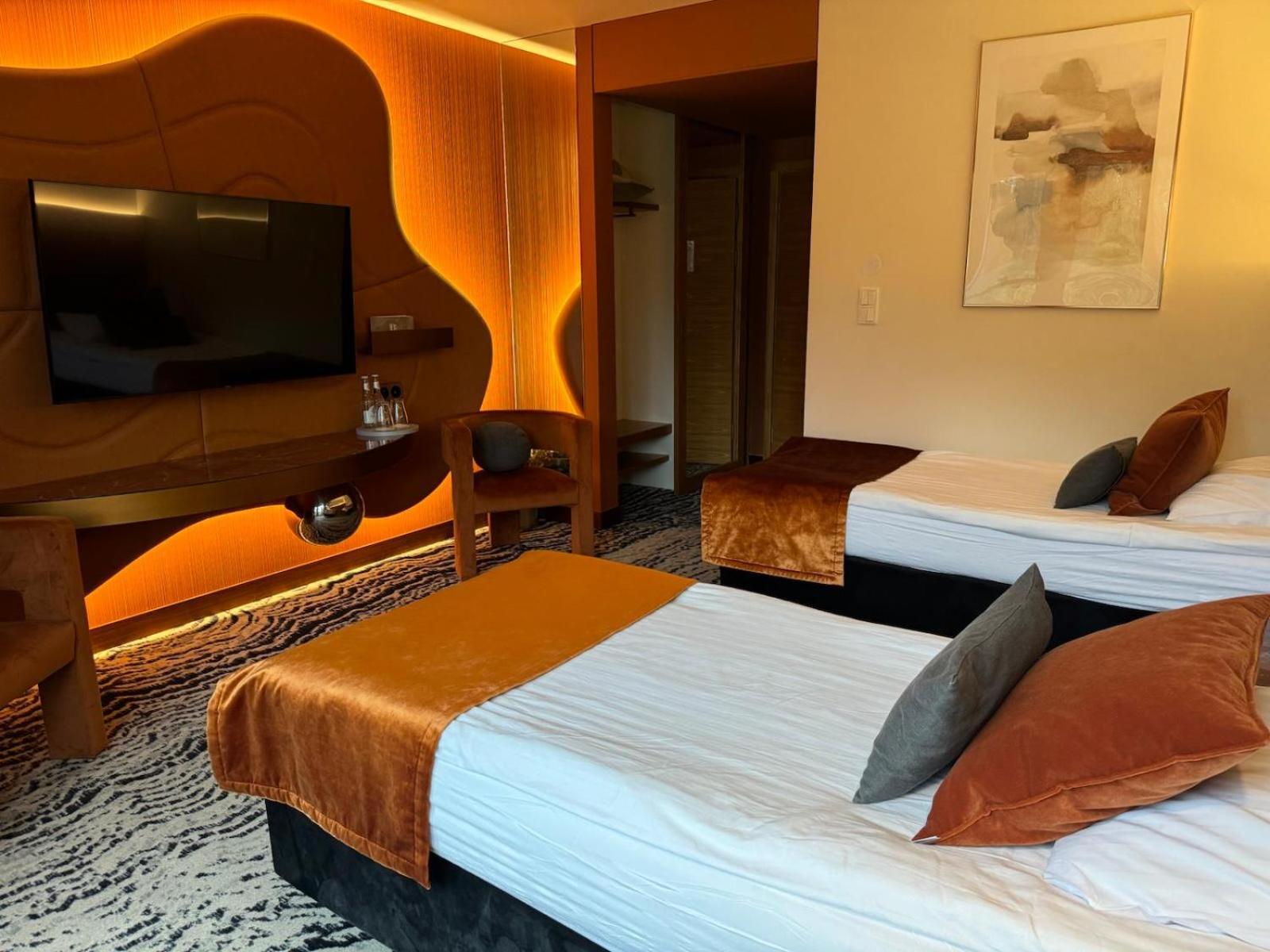 巴组尼酒店&Spa Kościerzyna 外观 照片